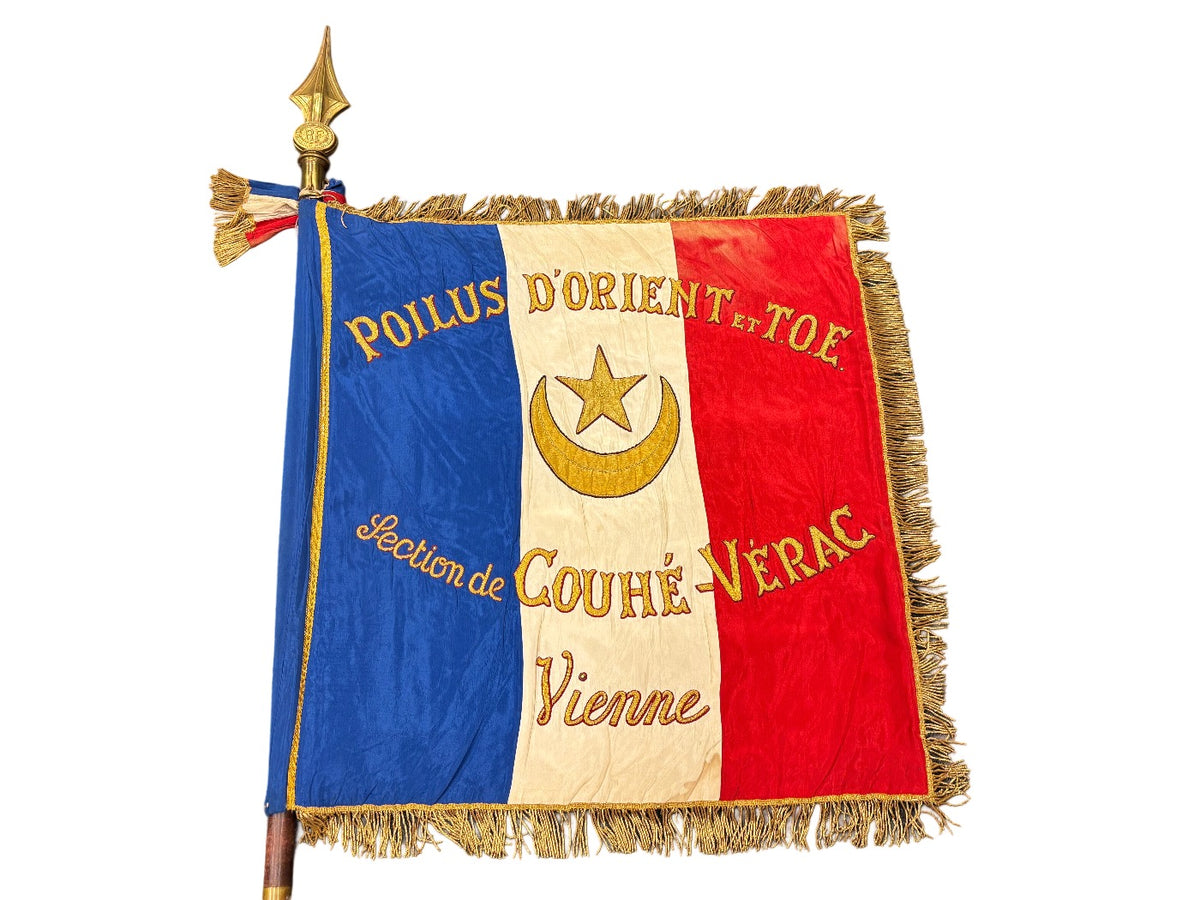 Zeldzame Frans zijden veteranenvaandel - Poilus d’Orient & T.O.E. - Couhé-Vérac, Vienne WW1
