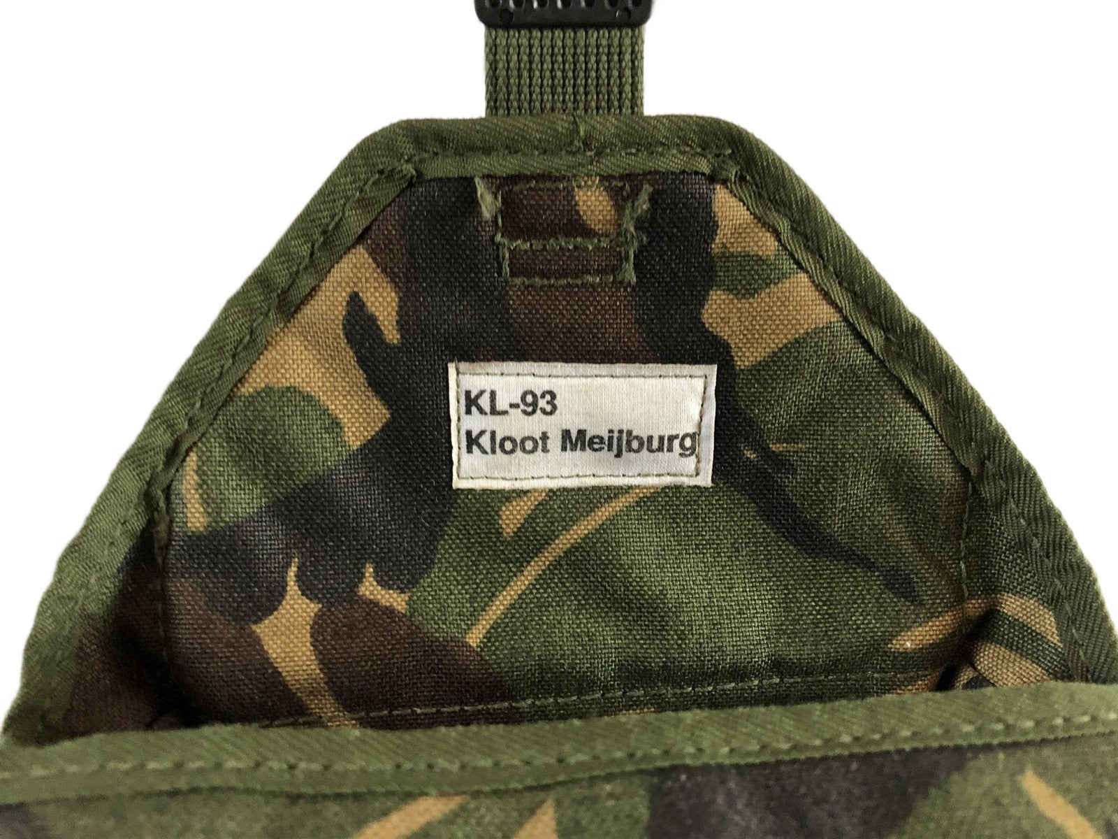 Klapschop in Woodland camouflage hoes