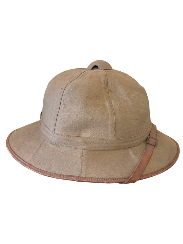 Casque colonial allemand WW2 hover image