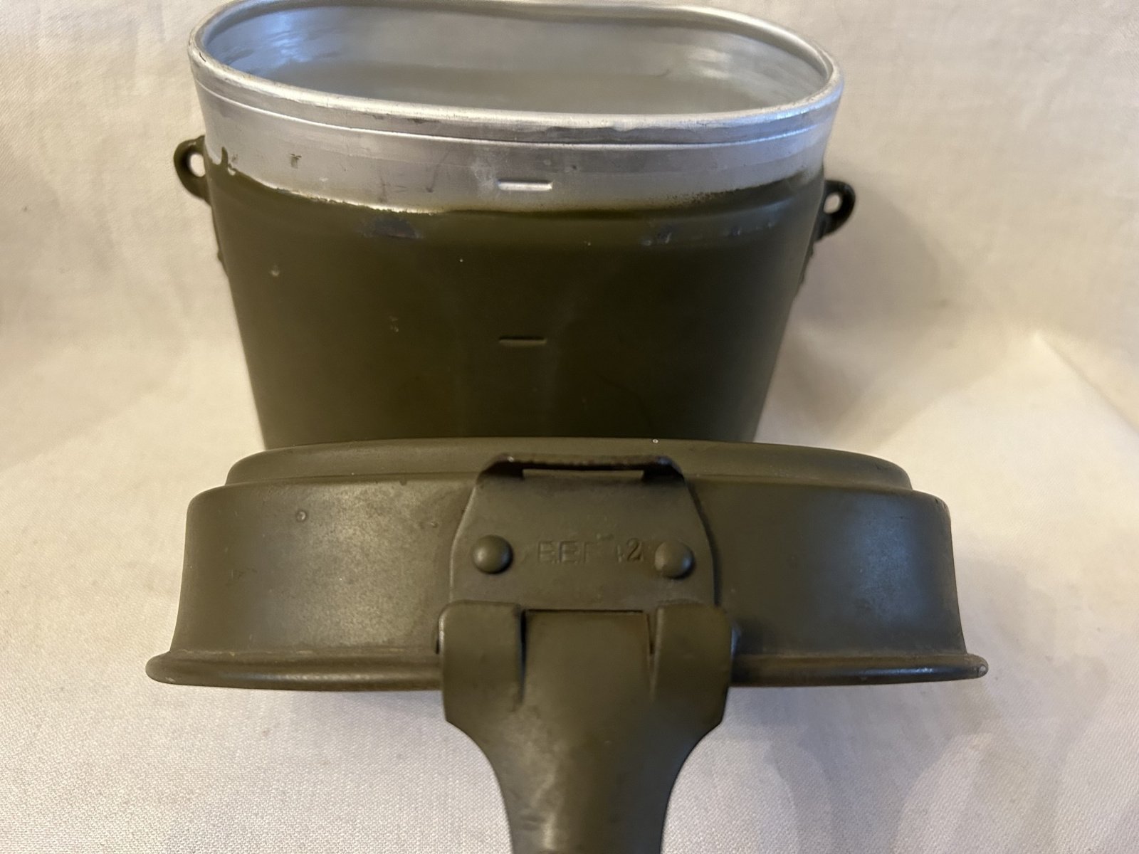 Kochgeschirr  E.E.F 42