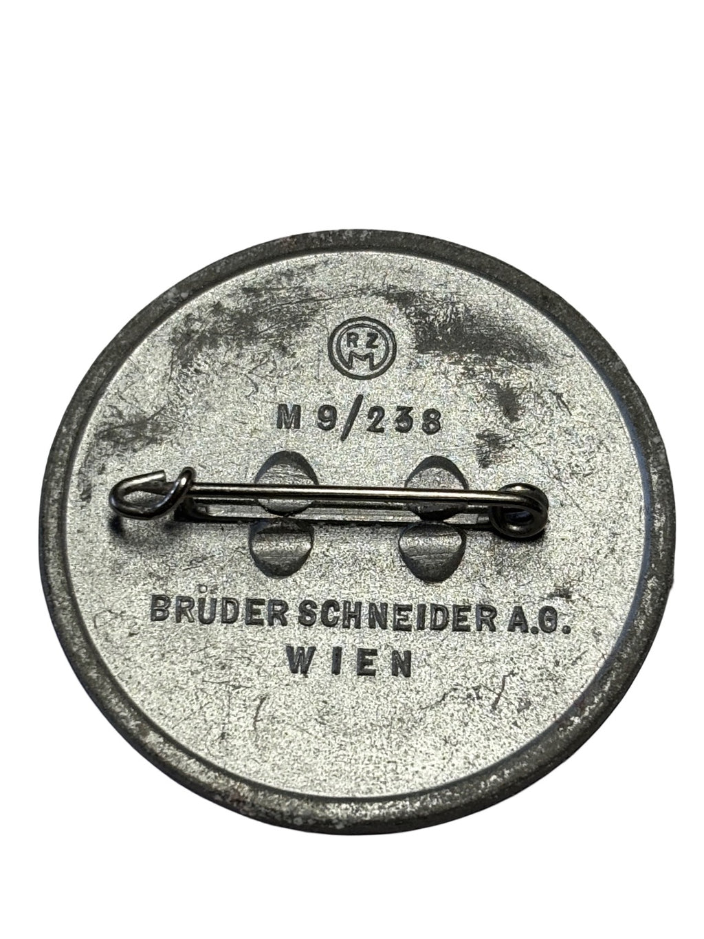 Reichsparteitag (RPT) badge 1939 RZM M9/238