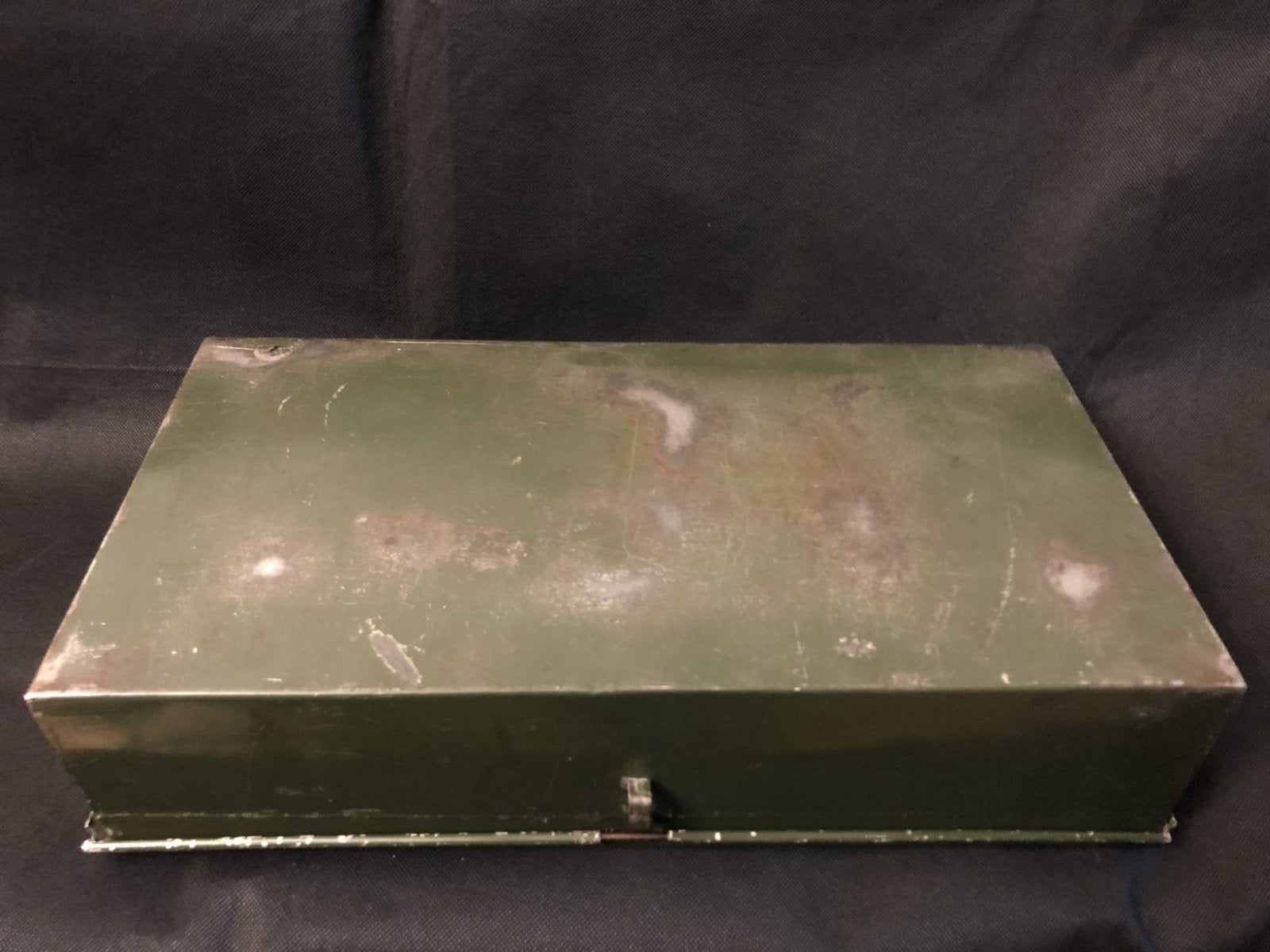 Verbandtrommel Nederlandsche Roode kruis uit de 30-40er jaren