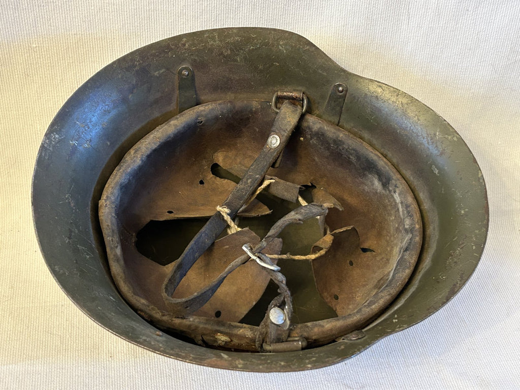 Bulgaarse Model 39 helm