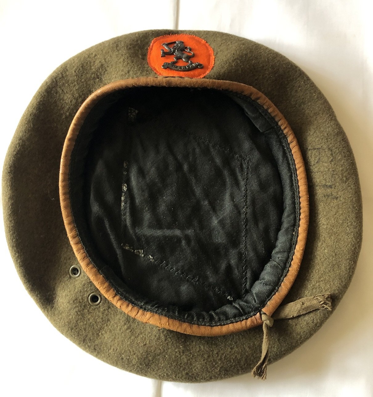 Officiers baret eind 40er jaren