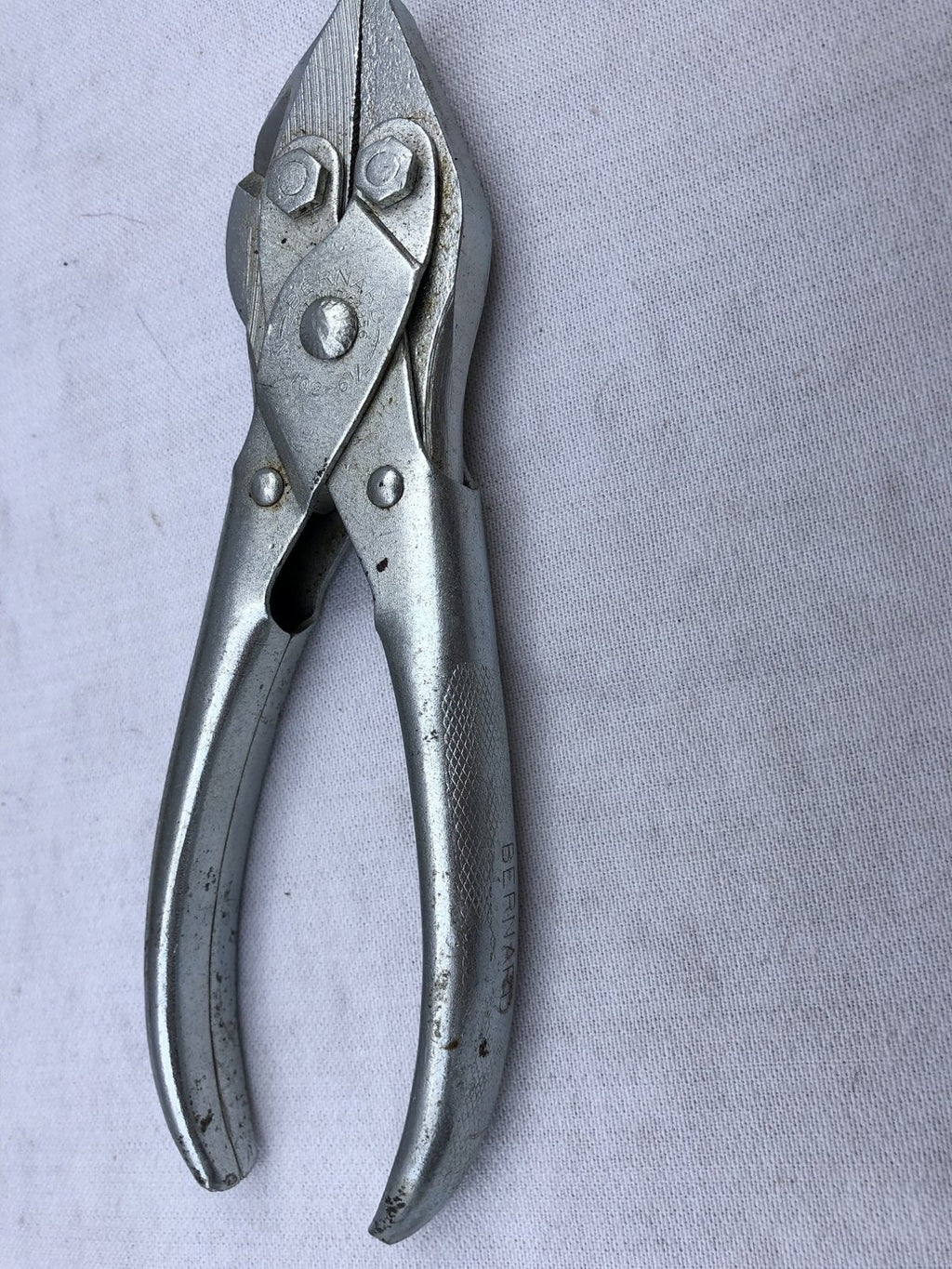 Kniptang met foudraal