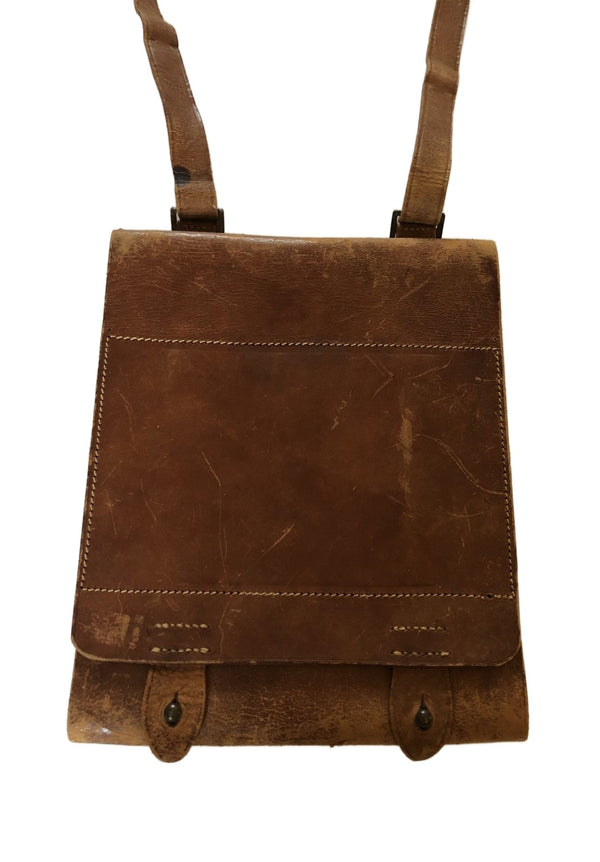 Bruine kaartentas Nederlands leger na  wo2  (DKG) hover image