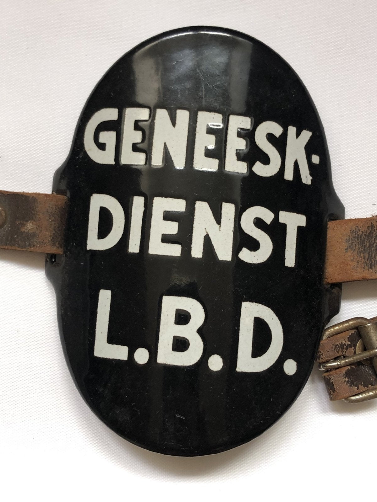 Emaille mouwschildje Geneeskundige Dienst L.B.D.