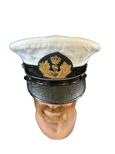 Casquette d'officier de la Royal Navy