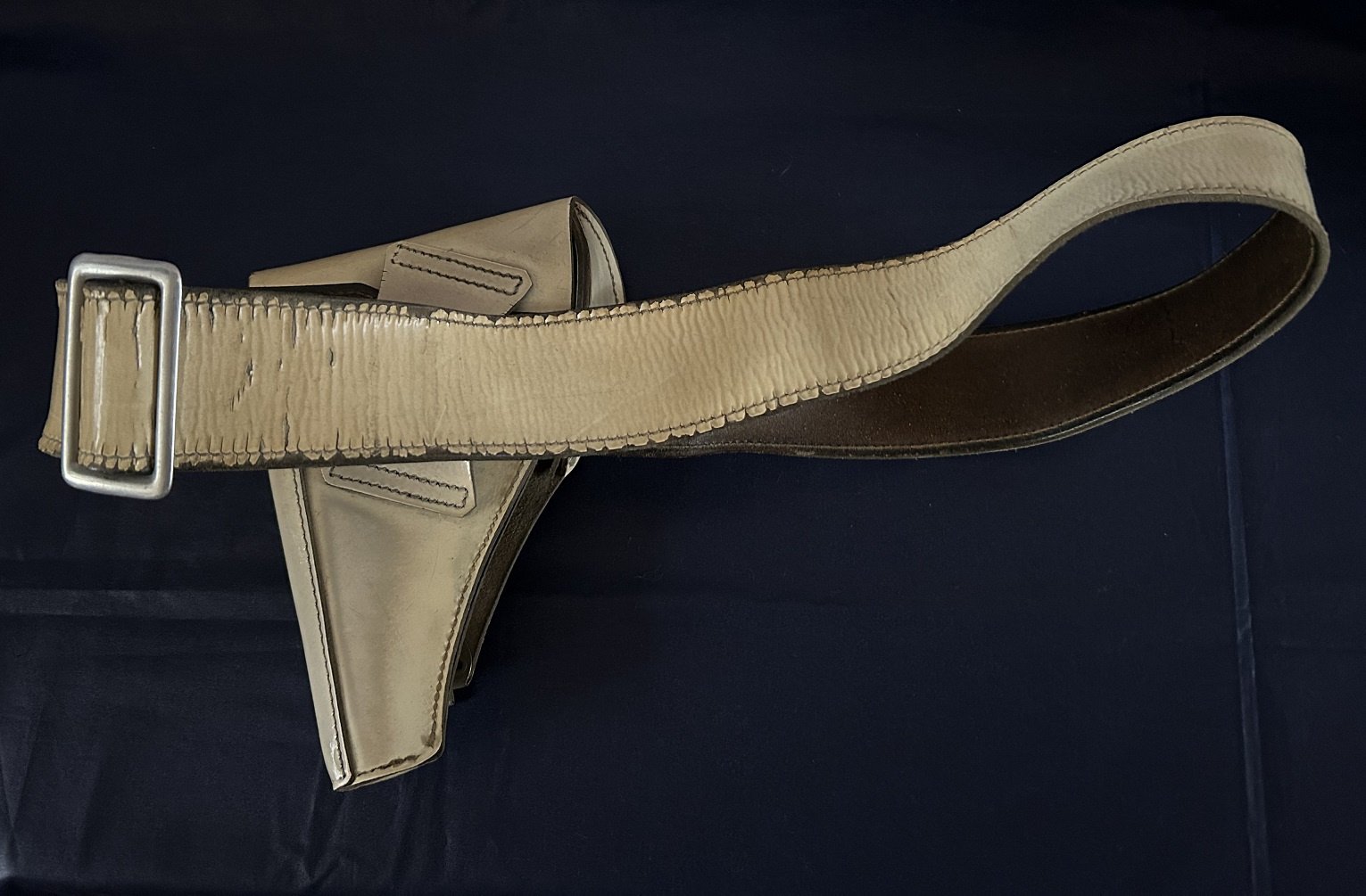 Witte koppel en Pistool holster Politie jaren 50