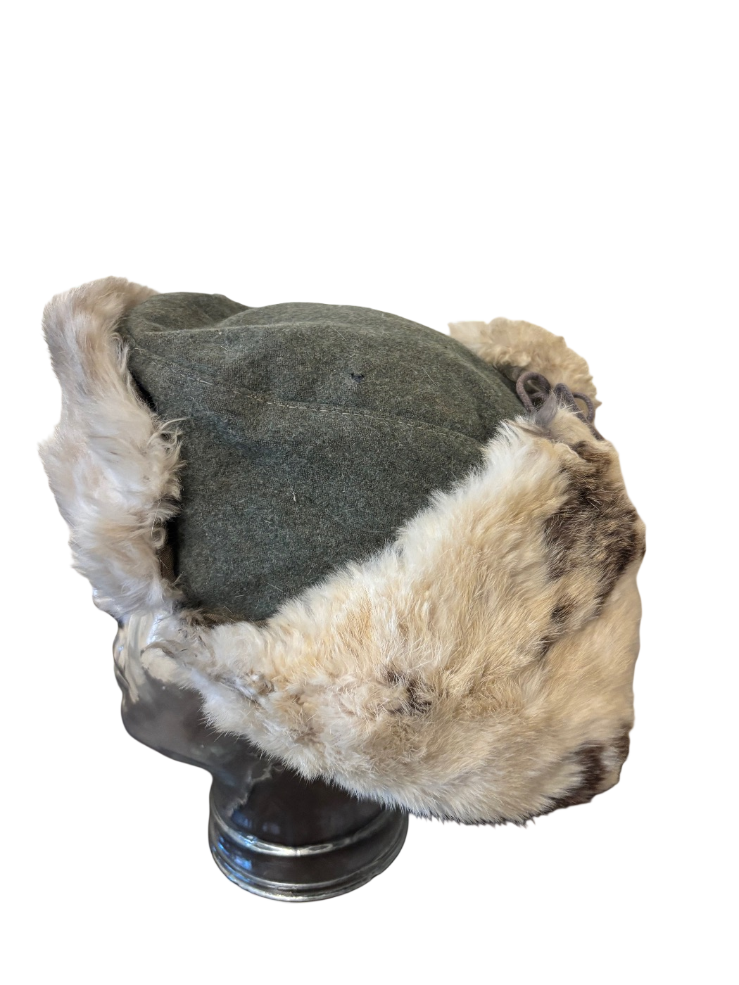 Pelzmütze d'hiver de la Wehrmacht / Waffen-SS