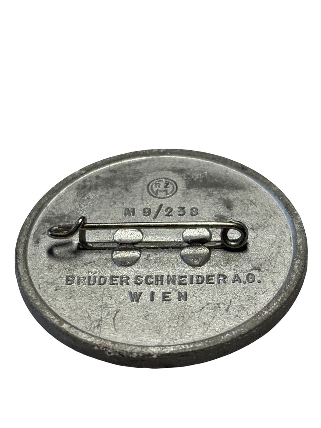 Reichsparteitag (RPT) badge 1939 RZM M9/238