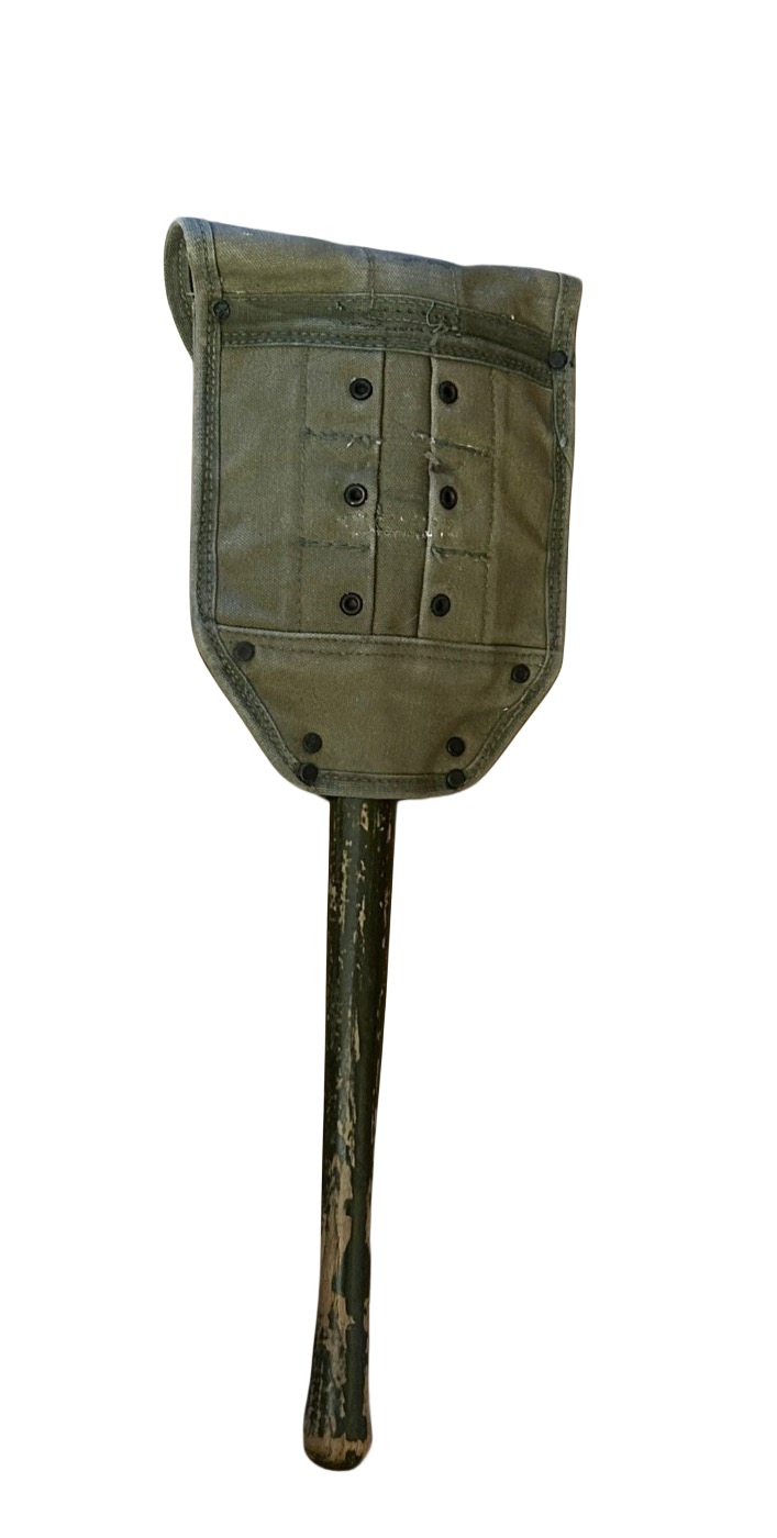 WW2 US M43 shovel with Carrier
