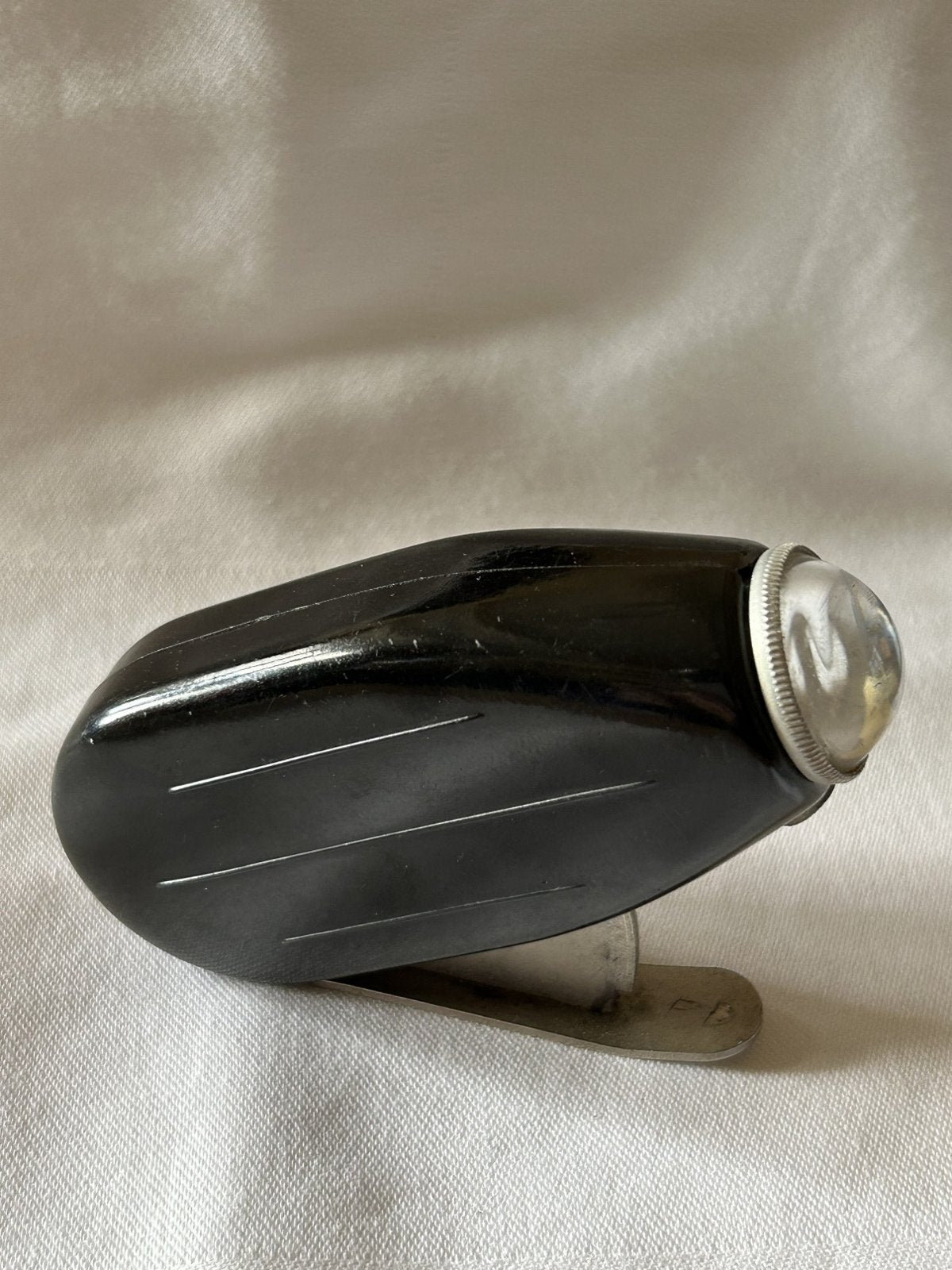 Bakelieten hand dynamo