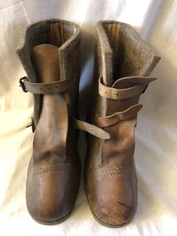 Wehrmacht  winter  Wachstiefels ww2 hover image