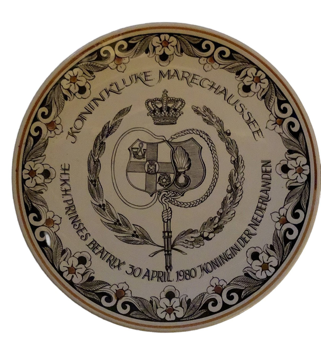 Wandbord H.K.H. Prinses Beatrix  30 april 1980