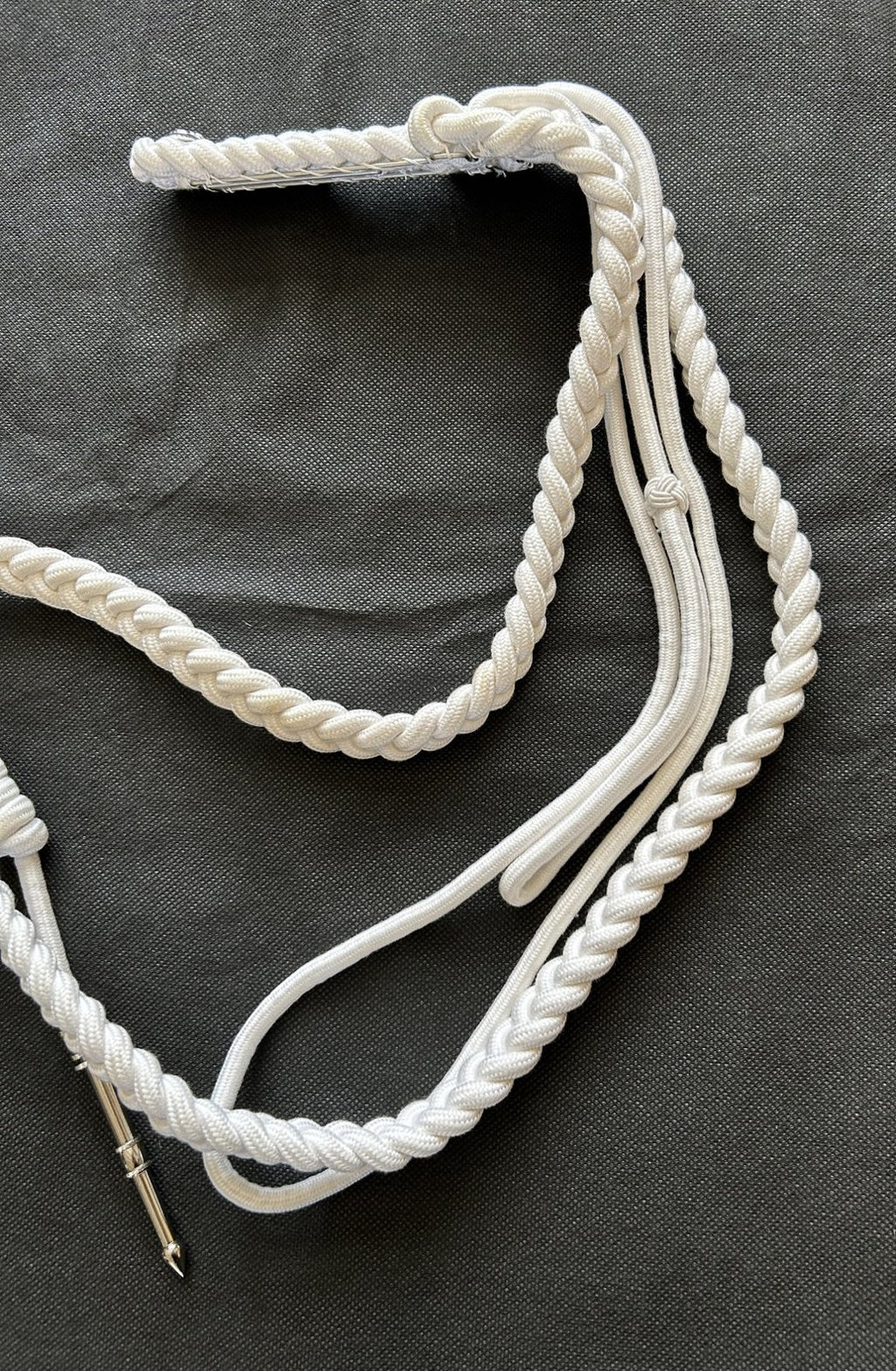 Witte epauletten +nestel