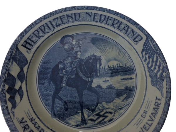 Herdenkings bord  Herrijzend Nederland hover image