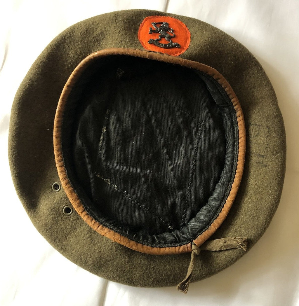 Officiers baret eind 40er jaren