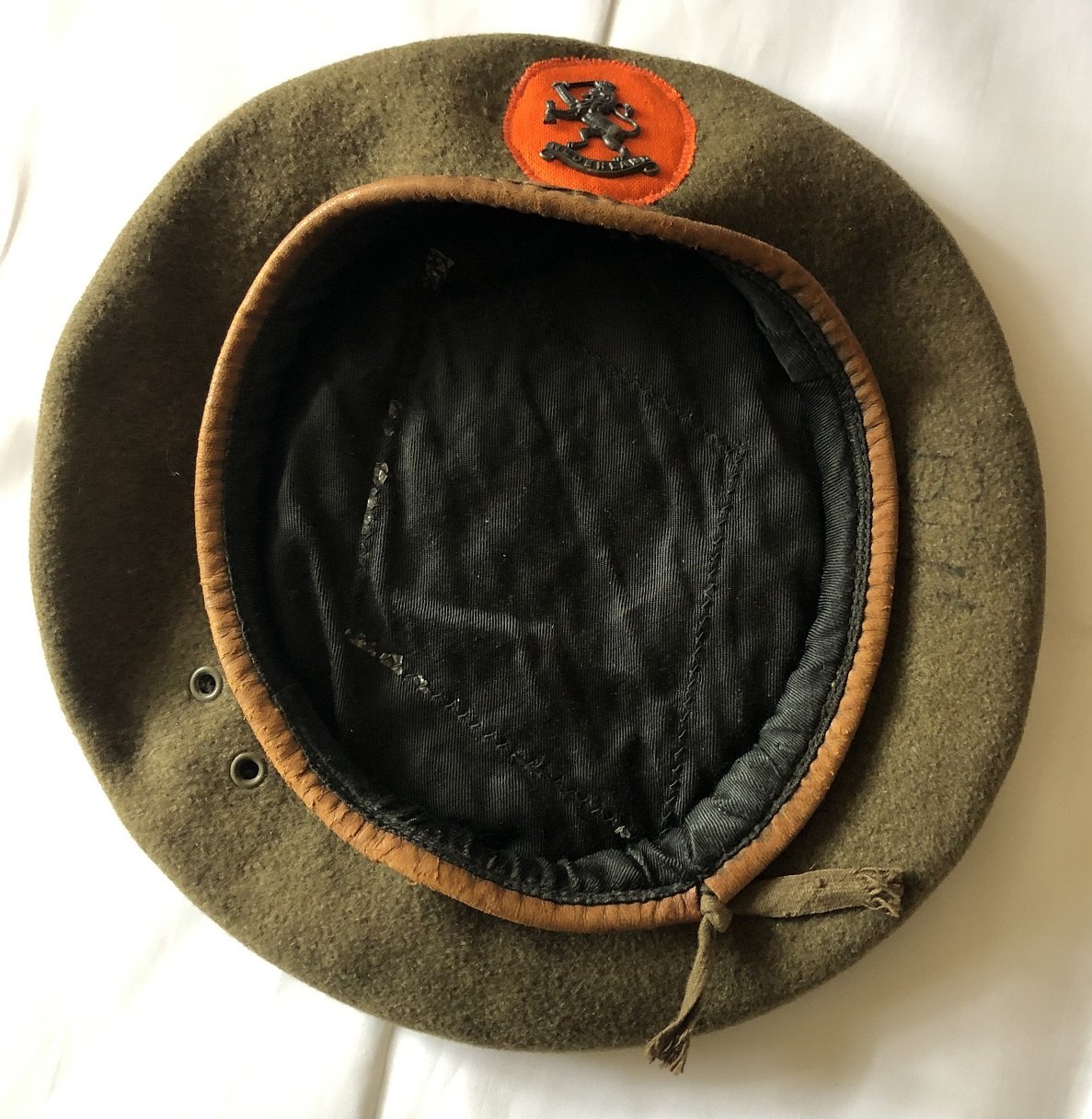 Officiers baret eind 40er jaren