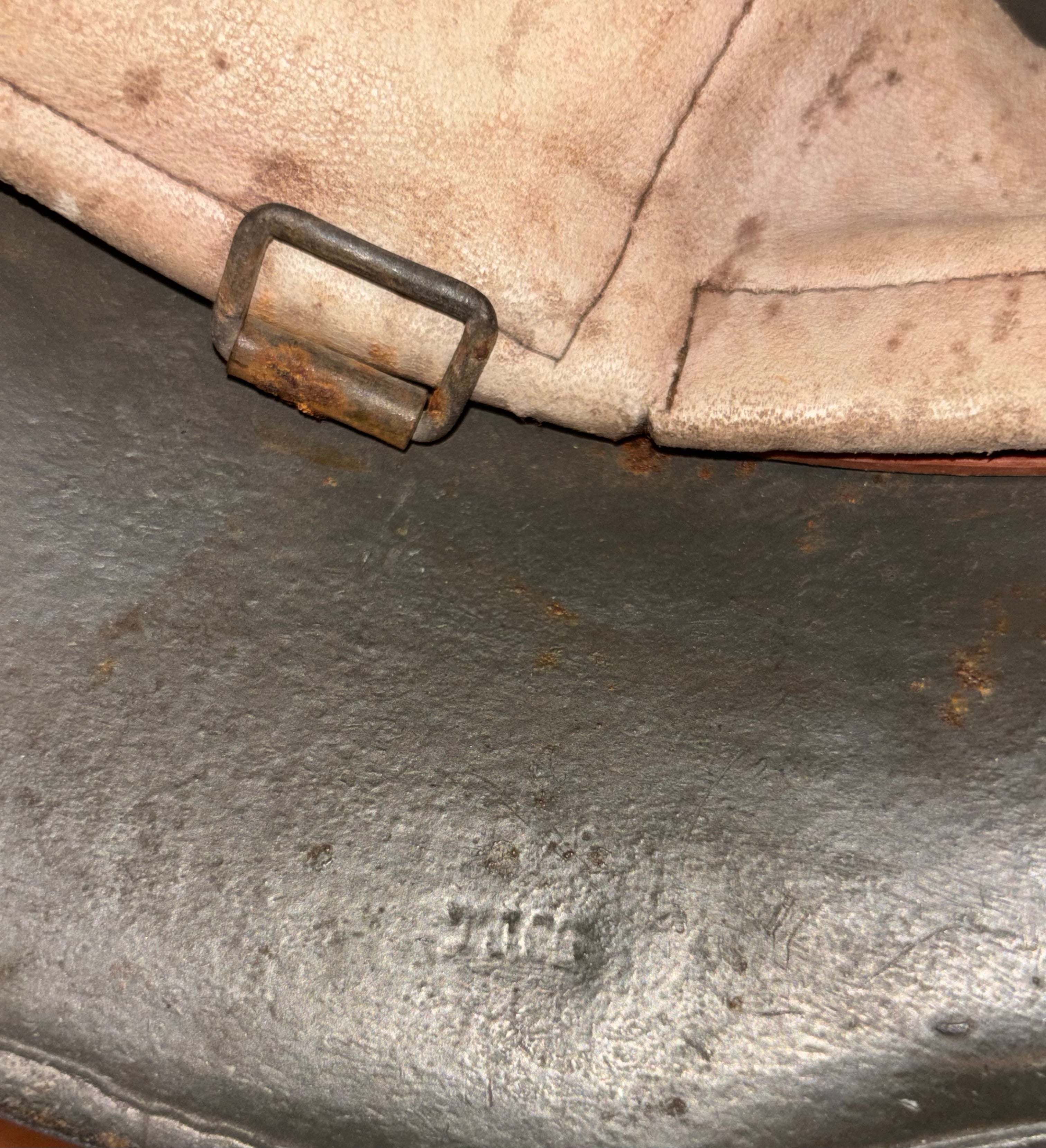Duitse stahlhelm M17 WW1 - TJ66 - Zeldzaam binnenwerk