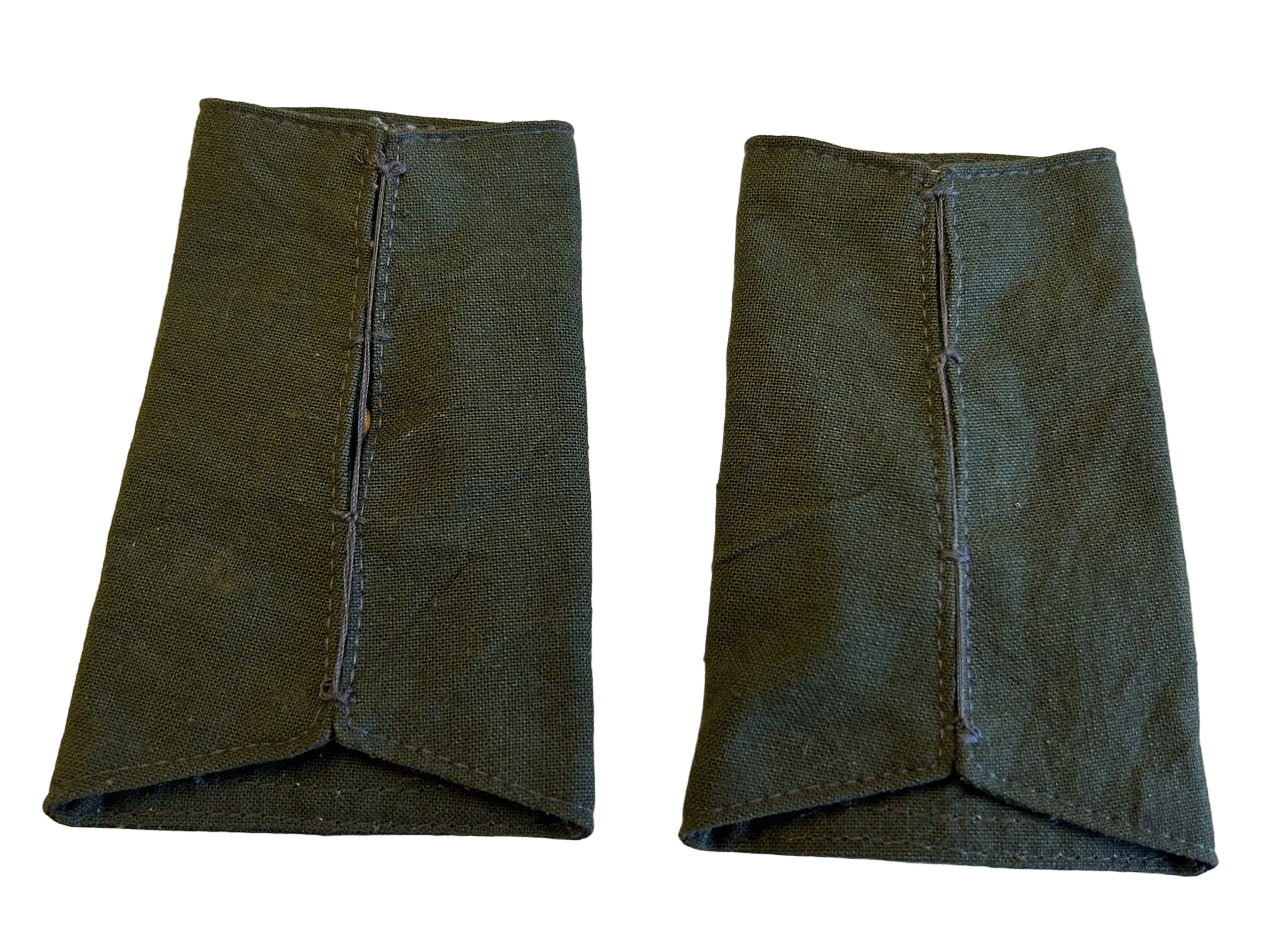 Paar Schuifpassanten Opperwachtmeester KMAR in Indie