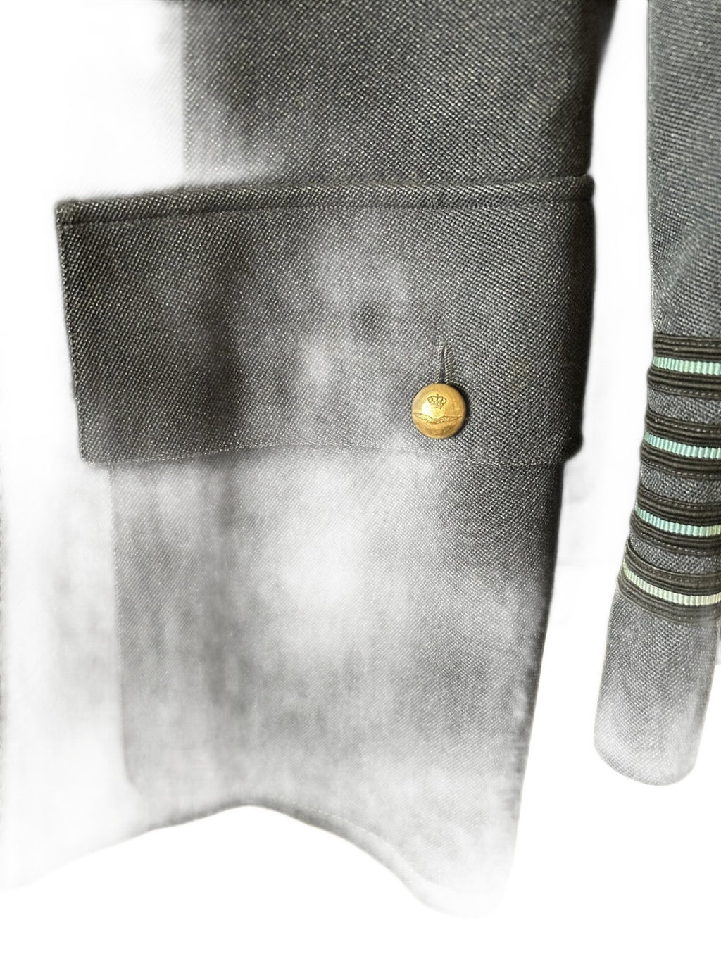 Luchtmacht tenue met  KNIL Voortrekkers embleem en pantalon