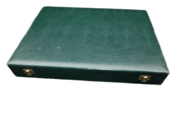 Presentatie kist Hongaarse emblemen