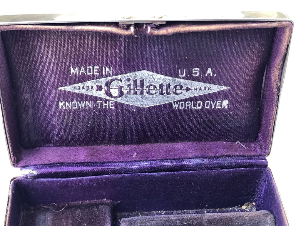 Gilette Scheerkrabber +metalen opbergdoos