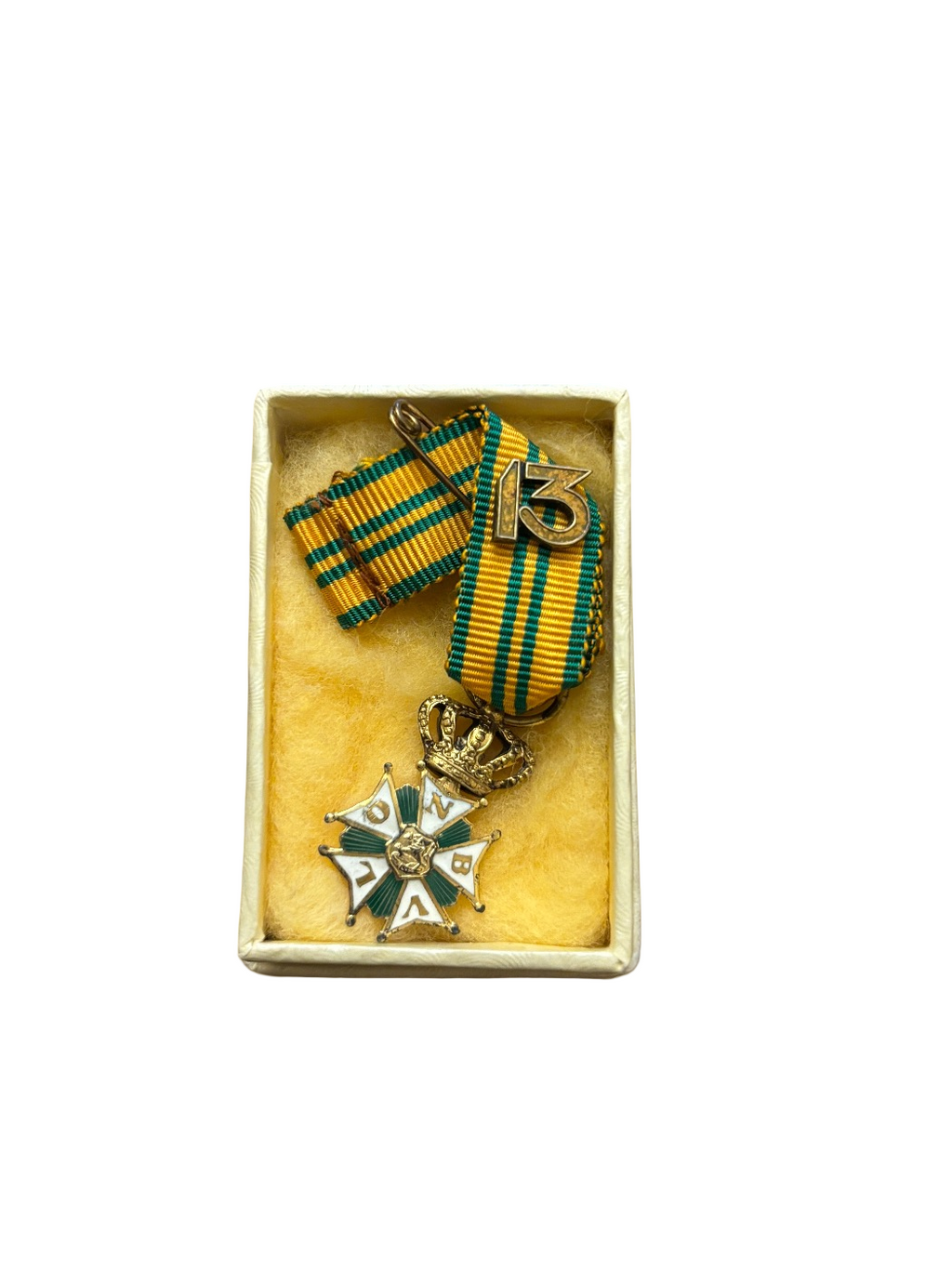 NBvLO award miniature