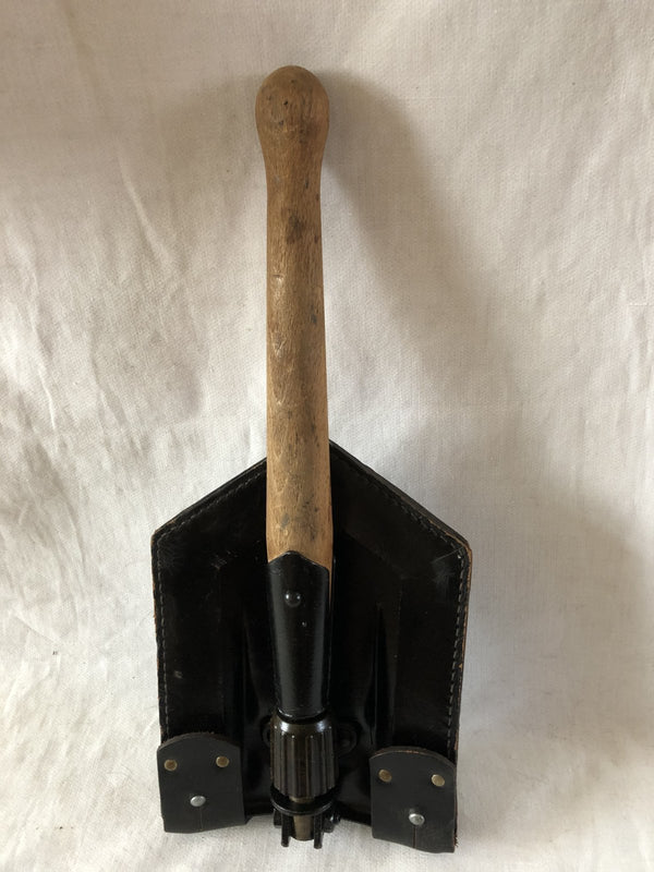 Klapschop met foudraal hover image