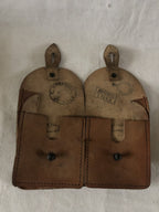 2x Bruin lederen MAS cartouchiere -36