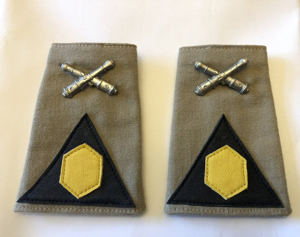 Schuifpassanten KNIL Korporaal Artillerie