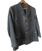 Luchtmacht tenue met  KNIL Voortrekkers embleem en pantalon