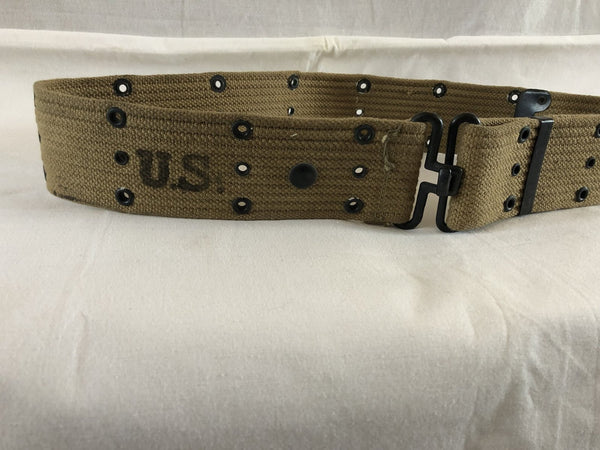 US Pistol belt model 1936 hover image