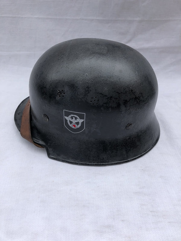 Feuerwehr helm hover image