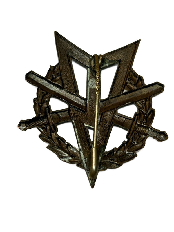 broche MLV hover image