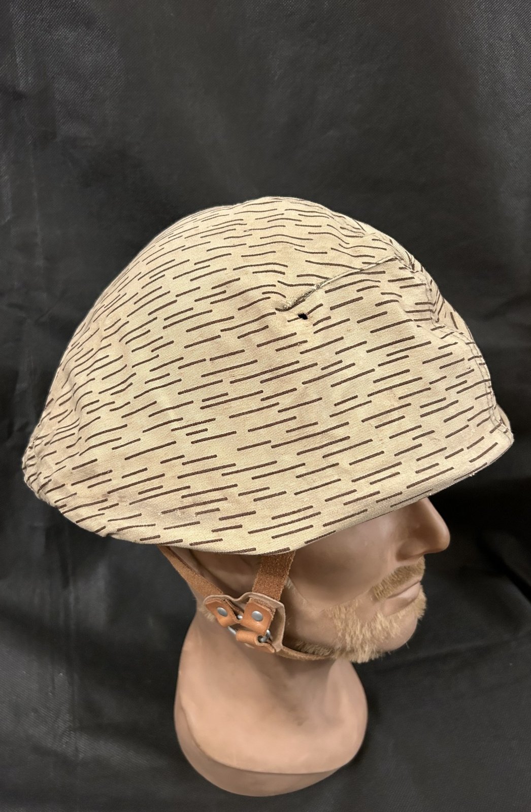 NVA 1ste type Strichtarn helm overtrek