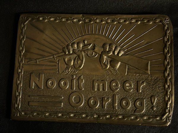 Koperen plaquette Het Gebroken Geweertje -jaren 30 hover image