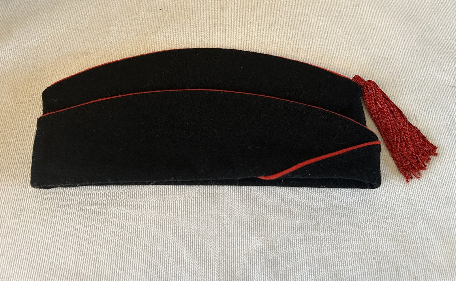 Franse Artillerie baret uit de 50er jaren