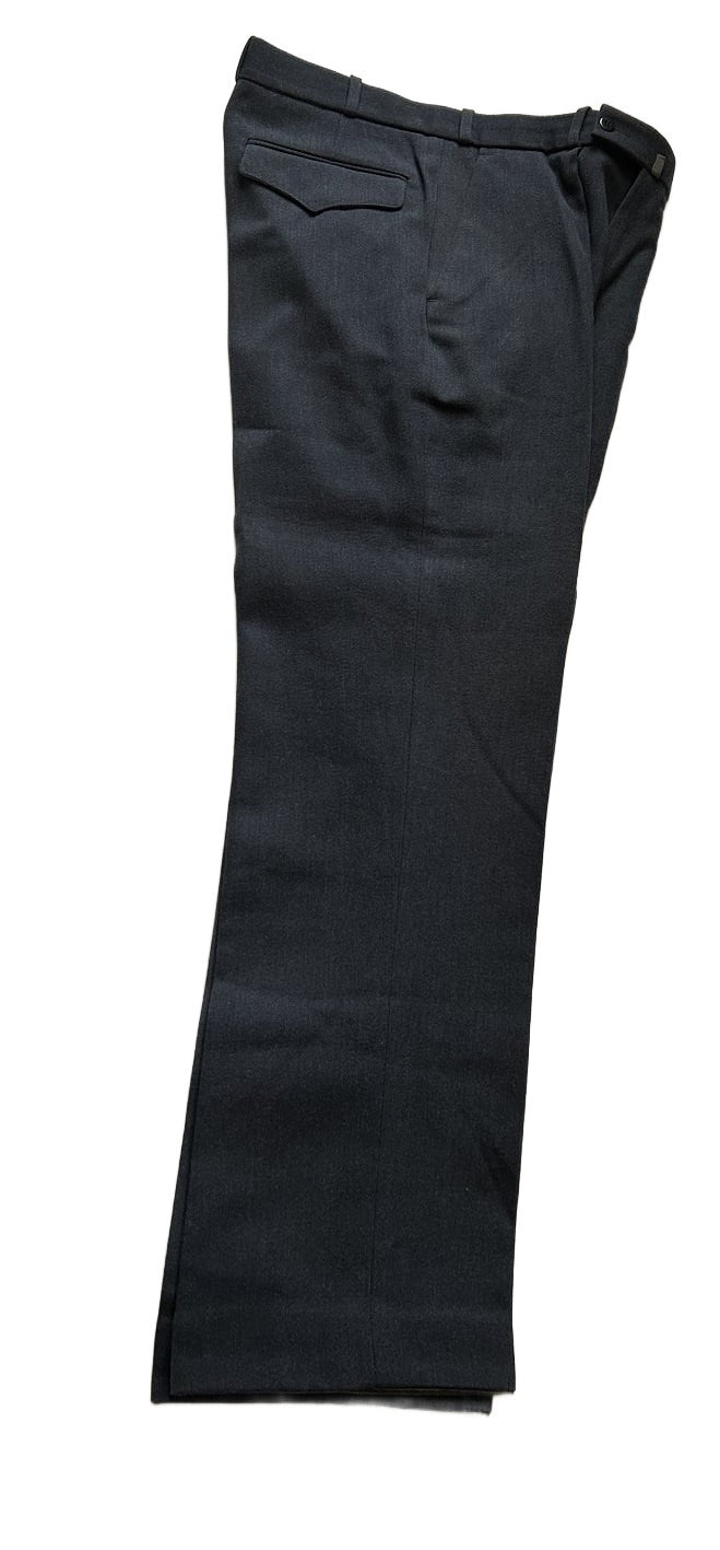 Luchtmacht tenue met  KNIL Voortrekkers embleem en pantalon