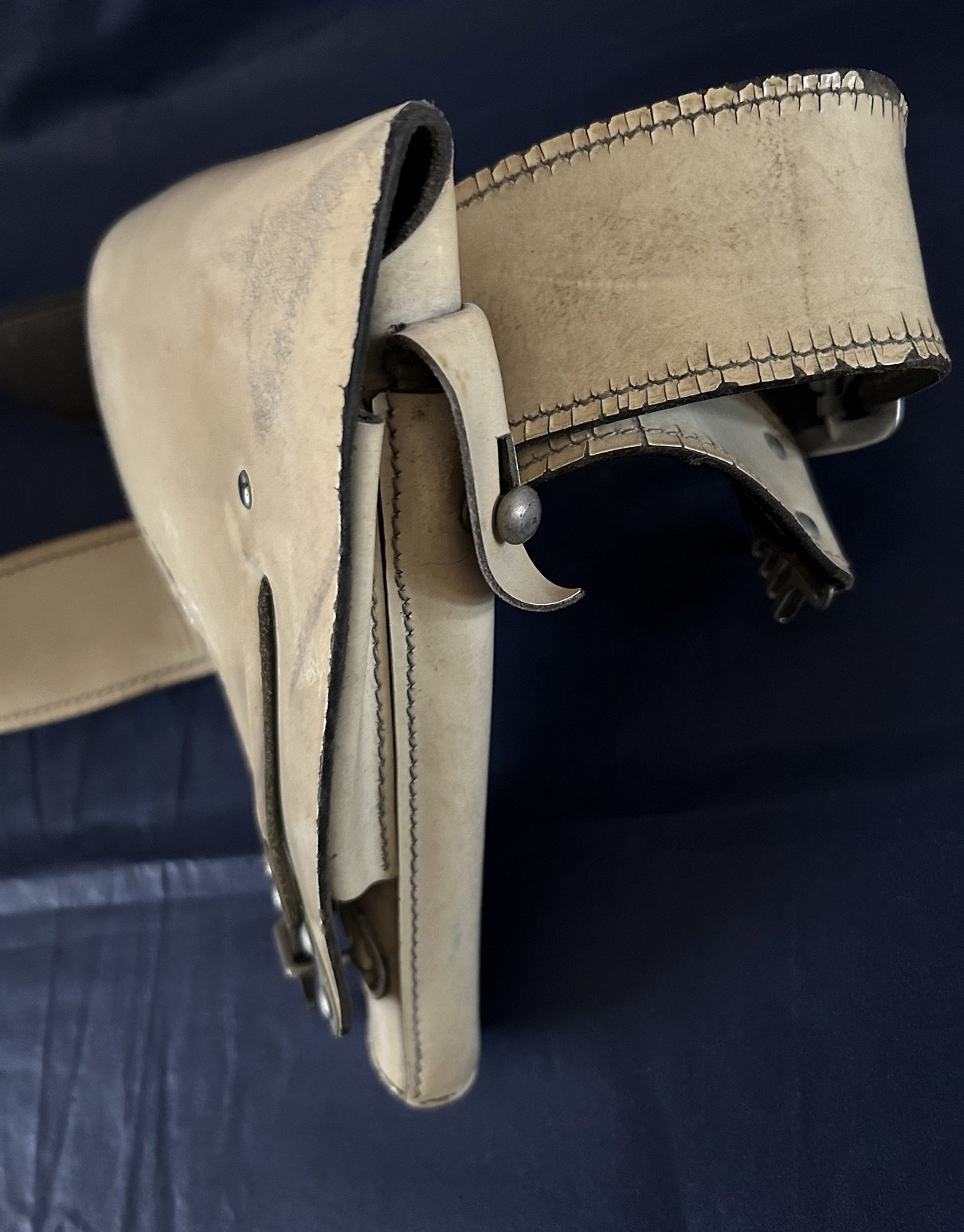 Witte koppel en Pistool holster Politie jaren 50