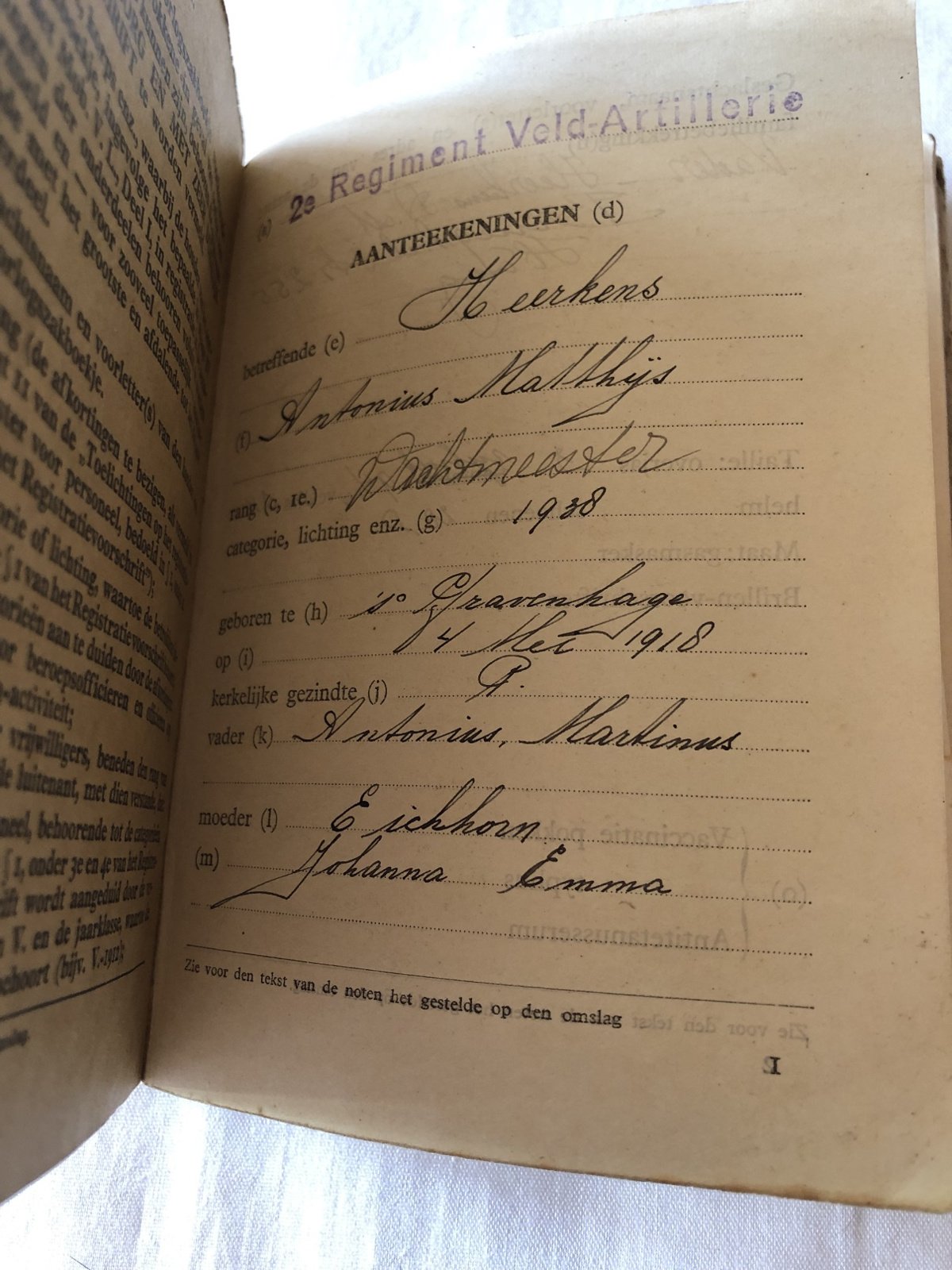 Oorlogszakboekje 2e Regiment Veld-  Artillerie  +naamplaatje 1938