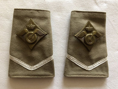 KL aux Indes, passage de troupes à l'entrée et à la sortie