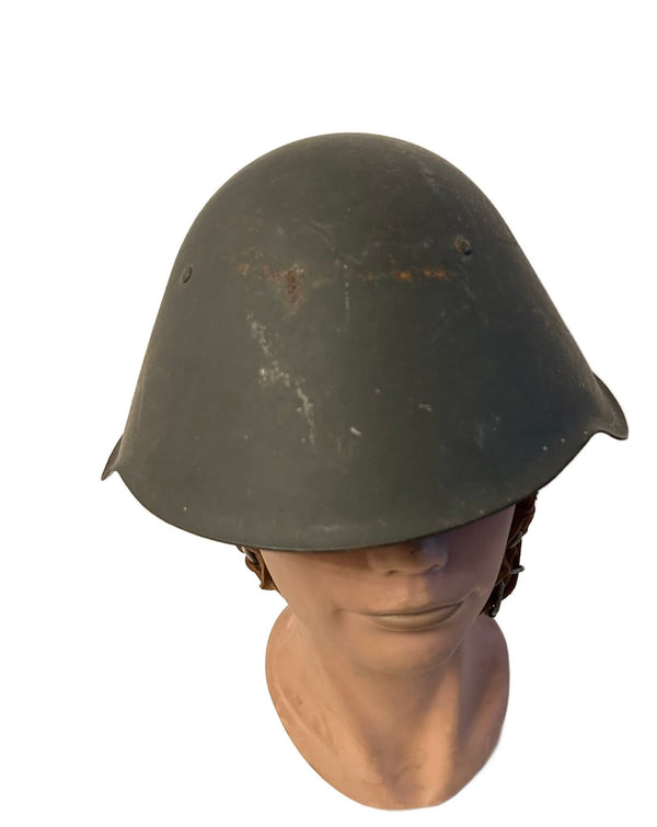 NVA Stahlhelm hover image