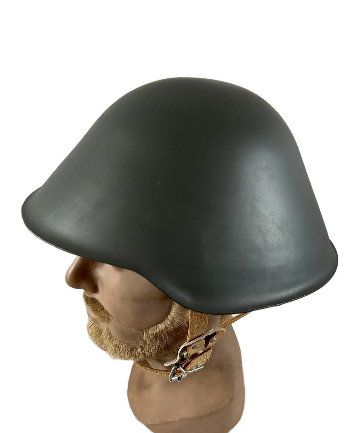 DDR Vopo helm met helmovertrek