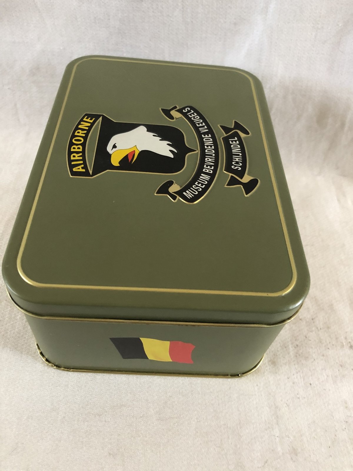 Herdenkingsblik 101 Airborne Bevrijdende Vleugels