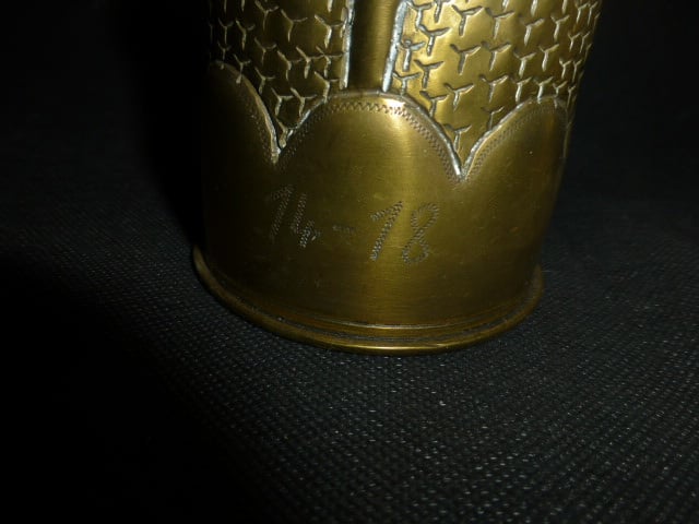 Bewerkte koperen hulzen