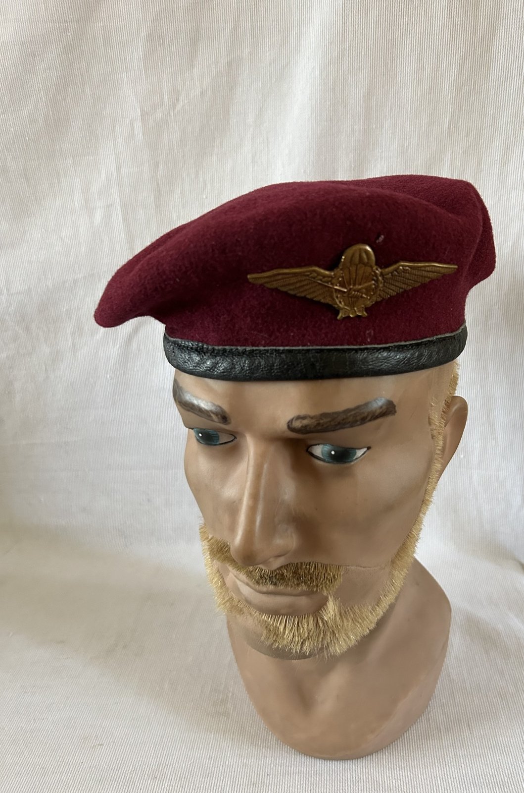 Para baret (reunie aanmaak)