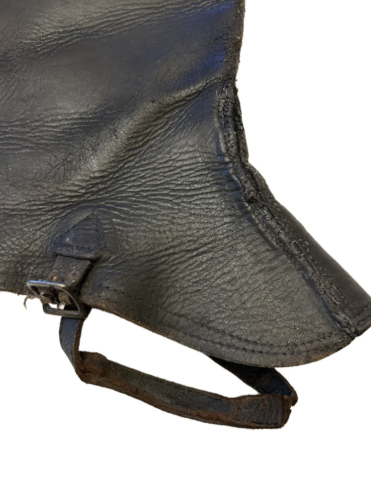 1 Zwart lederen beenkap wo2