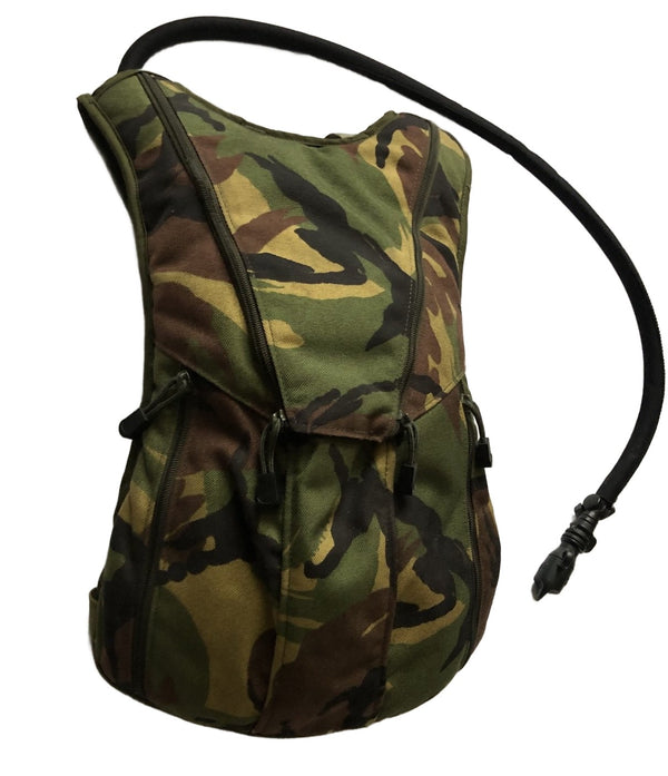 Camouflage Camelbak Woodland hover image